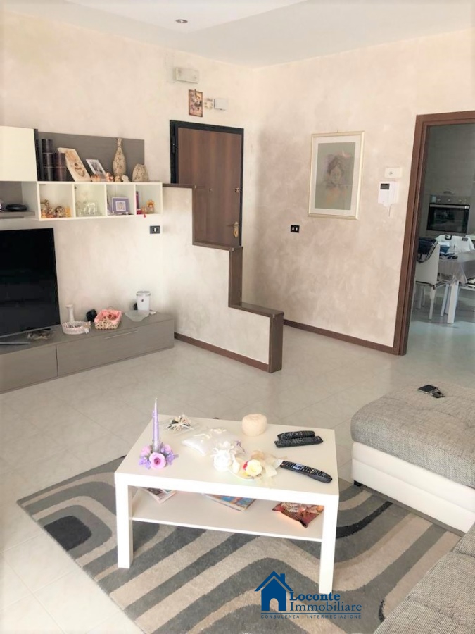 Appartamento CASAMASSIMA vendita  Casamassima  Loconte Immobiliare