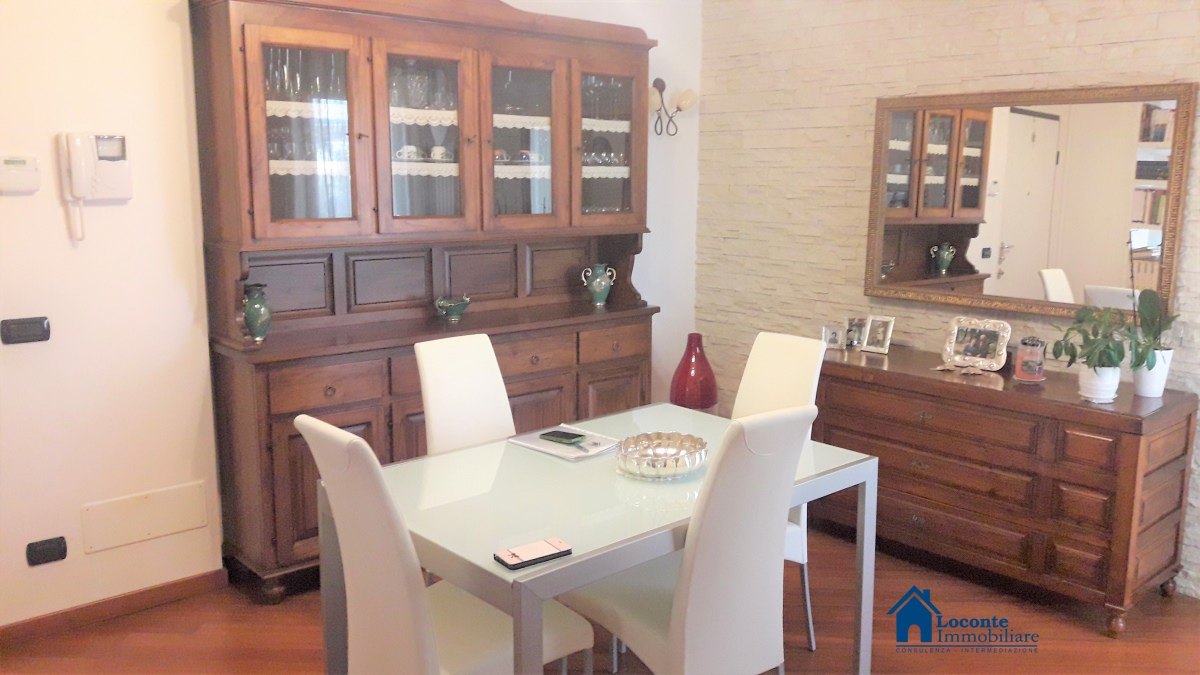 Appartamento CASAMASSIMA vendita  Casamassima  Loconte Immobiliare