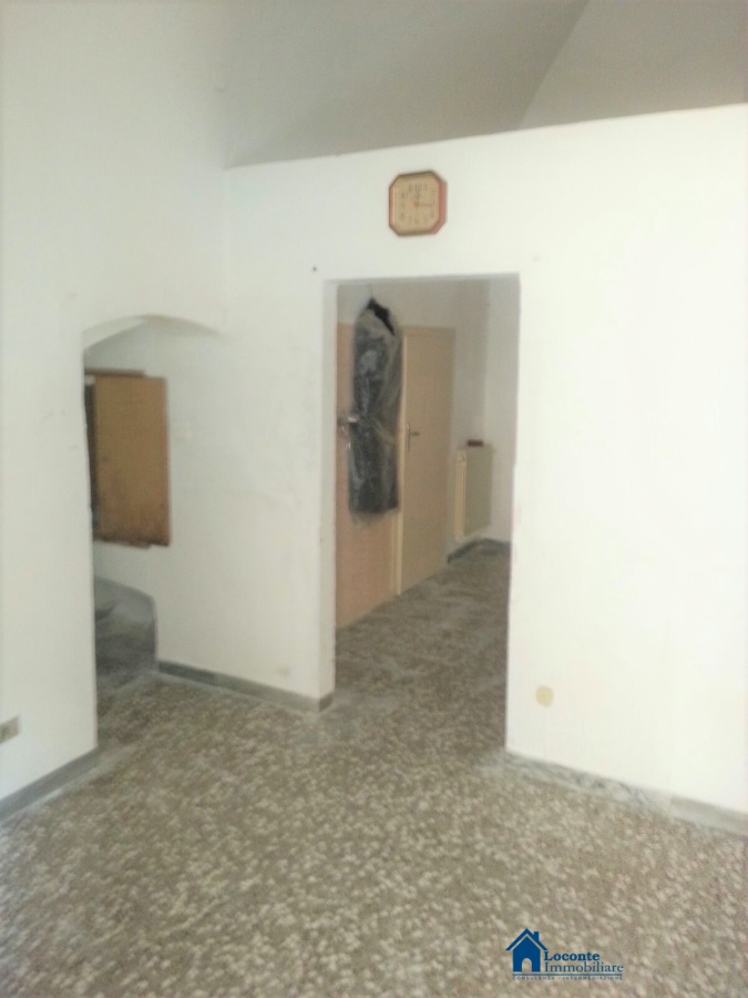 Villa Unifamiliare - Indipendente CAPURSO vendita  Capurso  Loconte Immobiliare