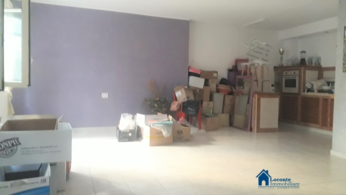 Villa Unifamiliare - Indipendente TRIGGIANO vendita  Triggiano  Loconte Immobiliare