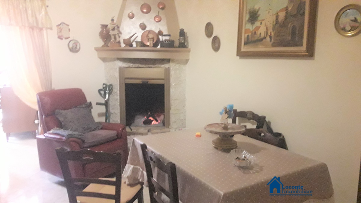 Villa Unifamiliare - Indipendente CELLAMARE vendita  Cellamare  Loconte Immobiliare