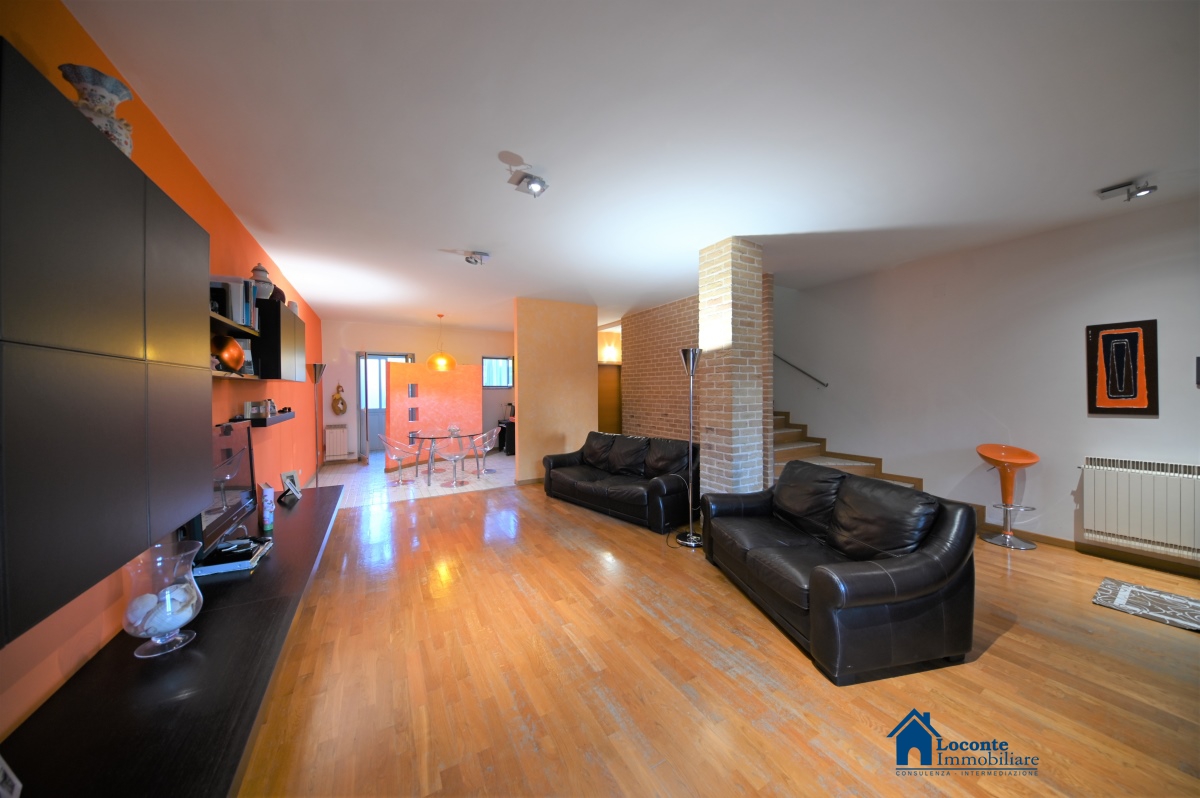 Villa CAPURSO vendita  Capurso  Loconte Immobiliare