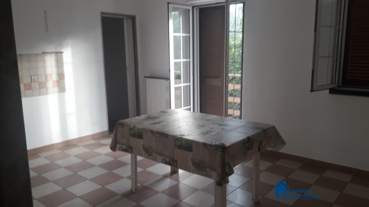 Villa SANNICANDRO DI BARI vendita  Sannicandro di Bari  Loconte Immobiliare
